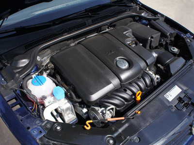 volkswagen jetta 2011 blue sedan se gasoline 5 cylinders automatic 75080