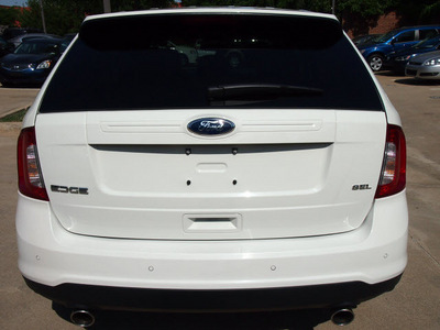 ford edge 2012 white sel gasoline 6 cylinders front wheel drive automatic 75080