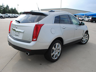cadillac srx 2012 silver suv performance collection flex fuel 6 cylinders front wheel drive 6 speed automatic 76206