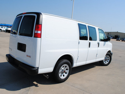 gmc savana cargo 2012 white van 1500 gasoline 6 cylinders rear wheel drive 4 speed automatic 76206