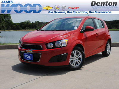 chevrolet sonic 2012 red hatchback lt gasoline 4 cylinders front wheel drive 6 speed automatic 76206