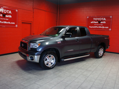 toyota tundra 2007 gray sr5 gasoline 8 cylinders 4 wheel drive automatic 76116