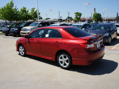 toyota corolla 2012 red sedan s gasoline 4 cylinders front wheel drive automatic 76116