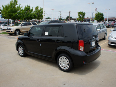 scion xb 2012 black suv gasoline 4 cylinders front wheel drive automatic 76116