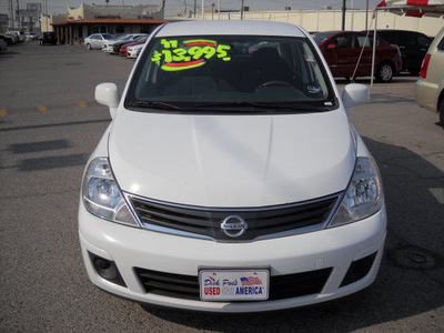 nissan versa 2011 white sedan gasoline 4 cylinders front wheel drive automatic 79925