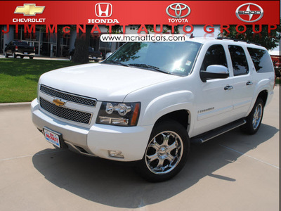 chevrolet suburban 2008 white suv lt 1500 flex fuel 8 cylinders 4 wheel drive automatic 76210