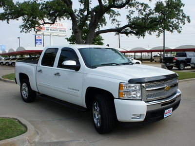 chevrolet silverado 1500 2010 white ls flex fuel 8 cylinders 2 wheel drive 4 speed automatic 76210