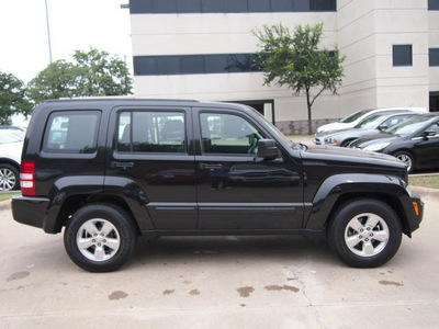 jeep liberty 2011 black suv gasoline 6 cylinders 2 wheel drive automatic 75080