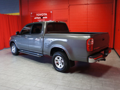 toyota tundra 2005 gray sr5 gasoline 8 cylinders rear wheel drive automatic with overdrive 76116