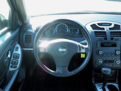chevrolet malibu maxx 2006 black hatchback ss 6 cylinders automatic 55124