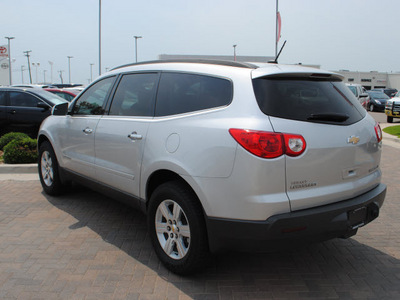 chevrolet traverse 2009 silver suv lt gasoline 6 cylinders front wheel drive automatic 76087