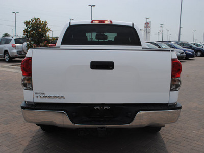 toyota tundra 2008 white sr5 gasoline 8 cylinders 2 wheel drive automatic 76087