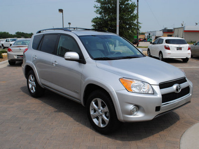 toyota rav4 2009 silver suv limited gasoline 4 cylinders 2 wheel drive automatic 76087