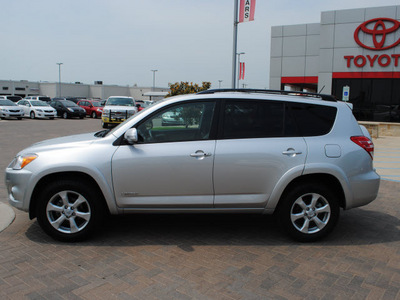 toyota rav4 2009 silver suv limited gasoline 4 cylinders 2 wheel drive automatic 76087
