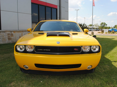 dodge challenger 2010 yellow coupe r t gasoline 8 cylinders rear wheel drive automatic 76087