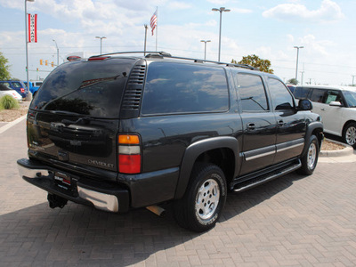 chevrolet suburban 2004 gray suv lt flex fuel 8 cylinders rear wheel drive automatic 76087