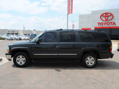 chevrolet suburban 2004 gray suv lt flex fuel 8 cylinders rear wheel drive automatic 76087