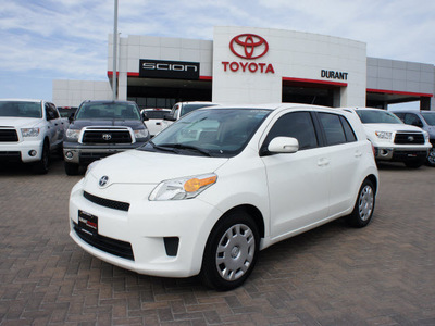 scion xd 2012 super whit hatchback gasoline 4 cylinders front wheel drive automatic 76087