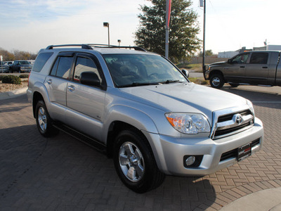 toyota 4runner 2006 silver suv sr5 gasoline 8 cylinders rear wheel drive automatic 76087