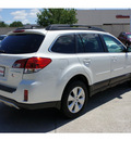 subaru outback 2012 white wagon 2 5i limited gasoline 4 cylinders all whee drive automatic 77099