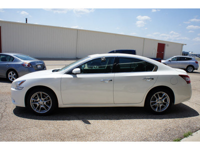 nissan maxima 2011 white sedan 3 5 s gasoline 6 cylinders front wheel drive automatic 76543