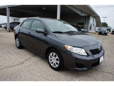 toyota corolla 2010 gray sedan le gasoline 4 cylinders front wheel drive automatic 76543