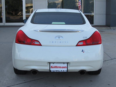 infiniti g37 2008 off white coupe gasoline 6 cylinders rear wheel drive shiftable automatic 77099