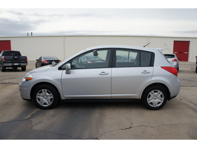 nissan versa 2012 silver hatchback 1 8 s gasoline 4 cylinders front wheel drive automatic 76543