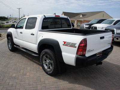 toyota tacoma 2012 white prerunner v6 gasoline 6 cylinders 2 wheel drive automatic 76087