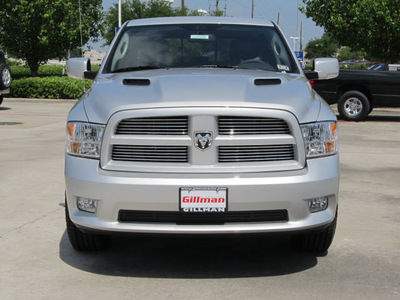 ram ram pickup 1500 2012 silver sport gasoline 8 cylinders 2 wheel drive 6 speed automatic 77099