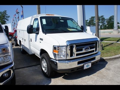 ford econo cutaway 2012 white not specified 5 speed automatic 77338