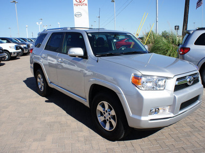 toyota 4runner 2012 silver suv sr5 gasoline 6 cylinders 2 wheel drive 5 speed automatic 76087