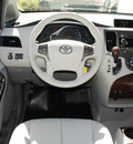 toyota sienna 2012 south paci van xle 8 passenger gasoline 6 cylinders front wheel drive 6 speed automatic 76087