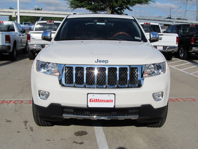 jeep grand cherokee 2012 white suv overland gasoline 8 cylinders 2 wheel drive 6 speed automatic 77099