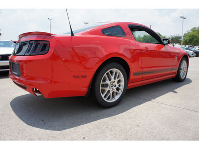 ford mustang 2013 red coupe premium gasoline 6 cylinders rear wheel drive automatic 77505