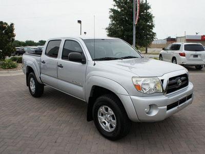 toyota tacoma 2006 silver gasoline 6 cylinders rear wheel drive automatic 76087