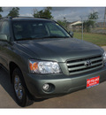 toyota highlander 2006 lt  green suv gasoline 6 cylinders all whee drive automatic 77338