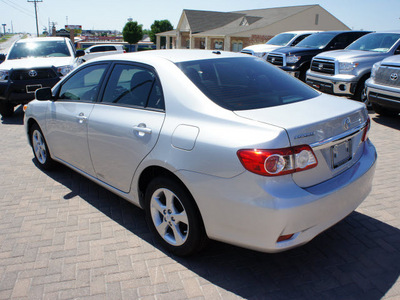 toyota corolla 2012 silver sedan le gasoline 4 cylinders front wheel drive automatic 76087