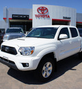 toyota tacoma 2012 white prerunner v6 gasoline 6 cylinders 2 wheel drive 5 speed automatic 76087