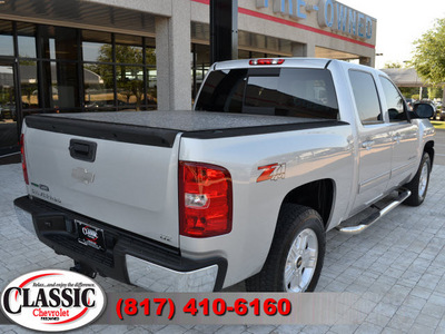 chevrolet silverado 1500 2010 silver ltz flex fuel 8 cylinders 4 wheel drive automatic 76051