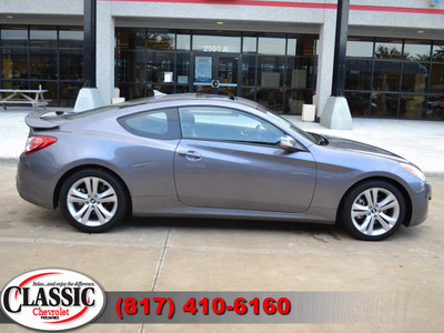 hyundai genesis coupe 2012 gray coupe 3 8 grand touring w navigation gasoline 6 cylinders rear wheel drive automatic 76051