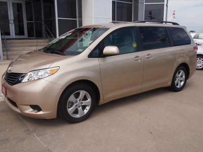 toyota sienna 2011 tan van le 7 passenger auto access sea gasoline 6 cylinders front wheel drive automatic with overdrive 77802