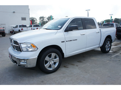 ram ram pickup 1500 2012 white gasoline 8 cylinders 2 wheel drive automatic 77388