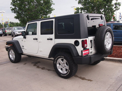 jeep wrangler unlimited 2008 white suv x gasoline 6 cylinders 4 wheel drive manual 77388