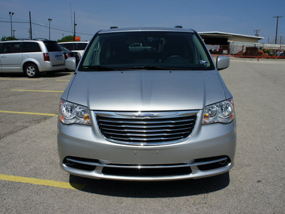chrysler town and country 2012 bright silver van touring flex fuel 6 cylinders front wheel drive shiftable automatic 76087