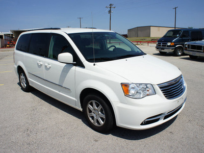 chrysler town and country 2012 stone white van touring flex fuel 6 cylinders front wheel drive shiftable automatic 76087