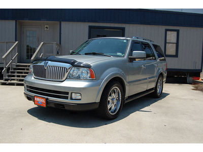 lincoln navigator 2006 silver suv ultimate gasoline 8 cylinders rear wheel drive automatic with overdrive 77706