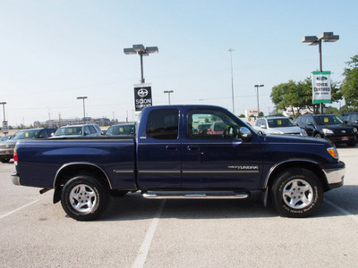 toyota tundra 2001 dk  blue pickup truck sr5 gasoline 8 cylinders dohc rear wheel drive automatic with overdrive 76011