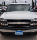 chevrolet silverado 1500 2006 white pickup truck gasoline 8 cylinders rear wheel drive automatic 77304