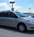 toyota sienna 2010 silver van ce 8 passenger gasoline 6 cylinders front wheel drive automatic 76011